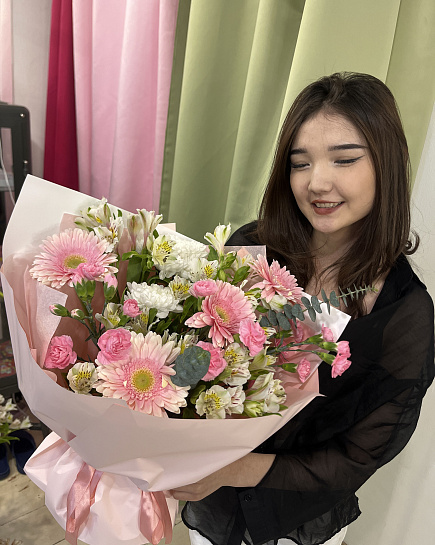 Assembled bouquet with delivery to Astana