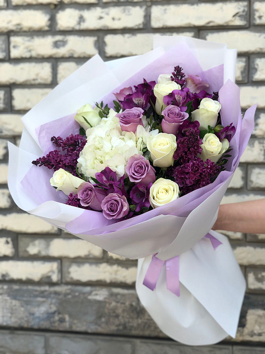 Bouquet with hydrangea