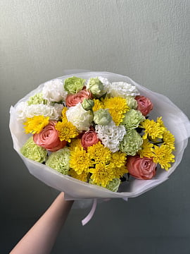 Солнечный микс с пионовидными розами