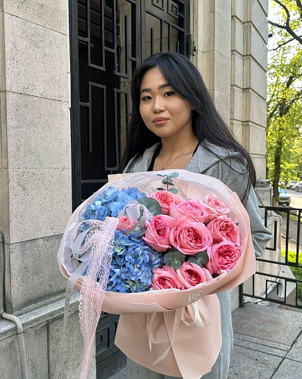 A fairy tale in color with delivery to Almaty