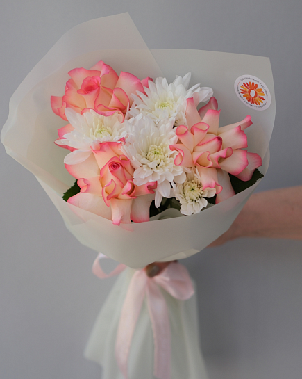 Букет из кустовых хризантем и роз с доставкой по Алматы