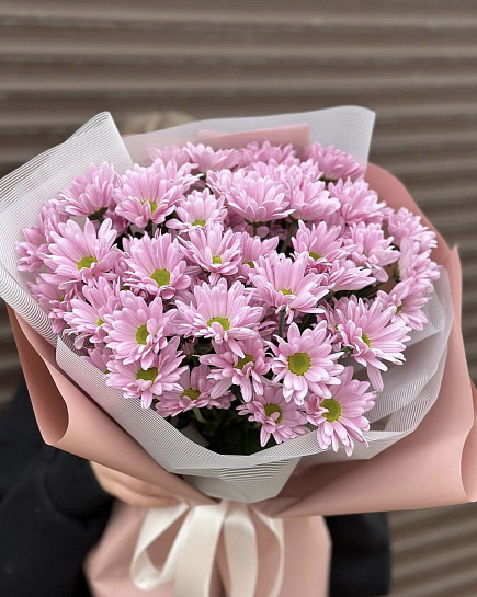 Bouquet of Delicate chamomile flowers delivered to Kostanay.