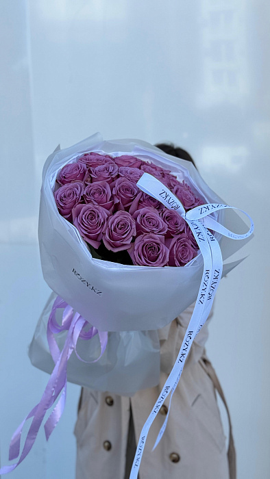 Bouquet of 25 lilac roses
