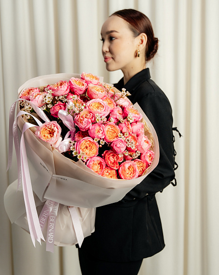 Mono bouquet of spray roses with delivery to Aktau