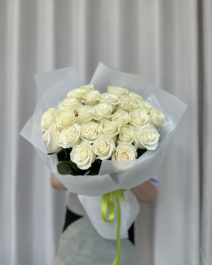 Bouquet of Roses 25 white flowers delivered to Astana