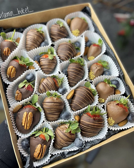 Strawberries in Belgian chocolate with delivery to Astana