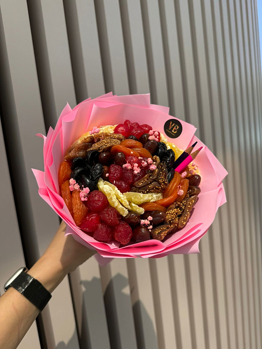 Dried fruit bouquet for Knowledge Day