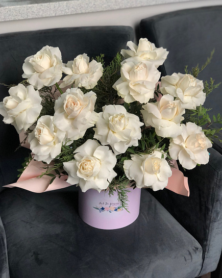 Bouquet of roses in a box with delivery to Almaty