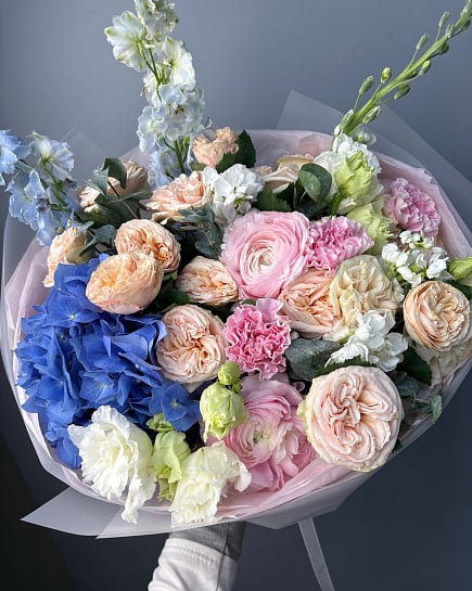 Лазурный рассвет с пионовидными розами с доставкой по Астане