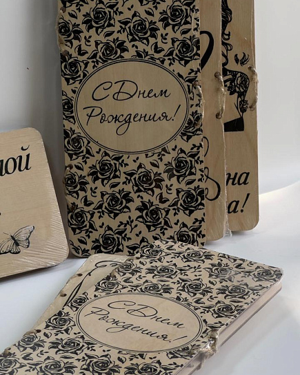 Шоколад в дизайнерской упаковке  с доставкой по Алматы