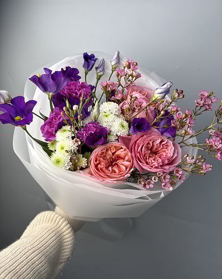 Нежный букет с пионовидными розами и эустомой с доставкой по Астане