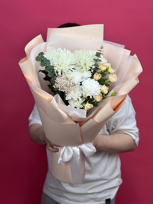 Euro bouquet with Chrysanthemum
