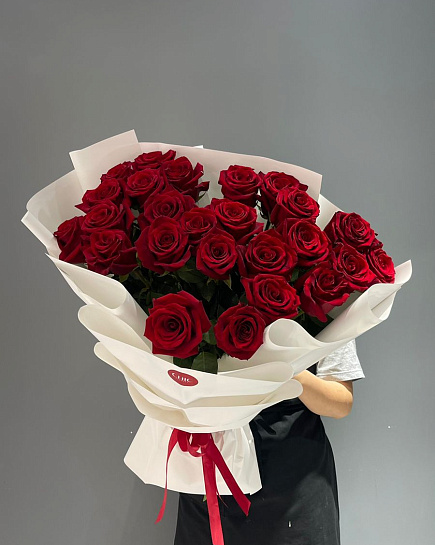 Bouquet of 25 meter roses with delivery to Astana