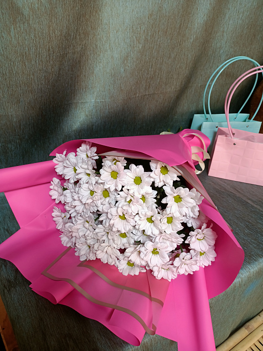 Bouquet of daisy chrysanthemums