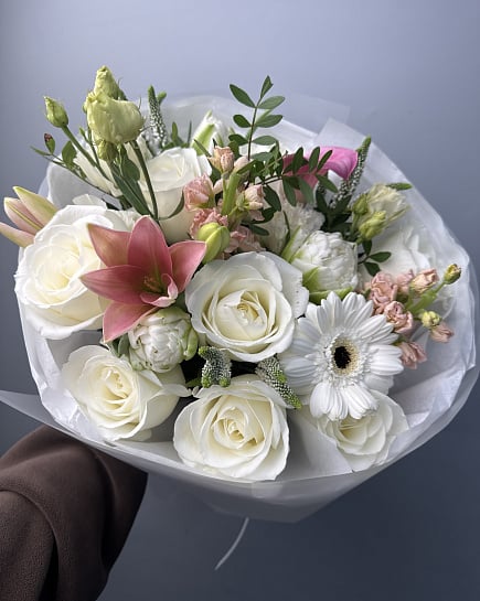 Белоснежная элегантность с акцентом лилий с доставкой по Астане