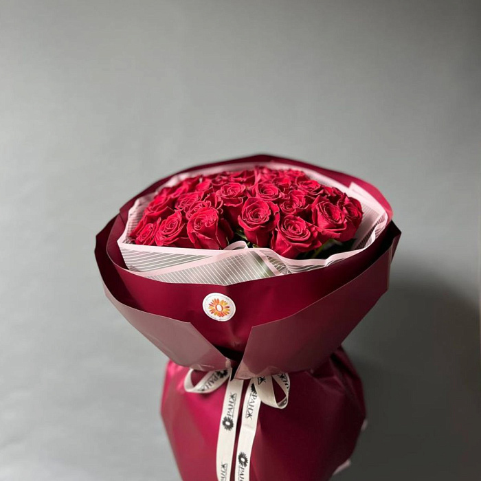 Bouquet of 35 Dutch red roses