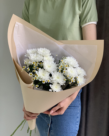 Bouquet of Bouquet of chrysanthemums and daisies flowers delivered to Astana