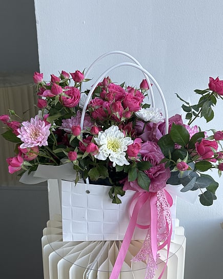 Розовое очарование в сумочке с доставкой по Астане