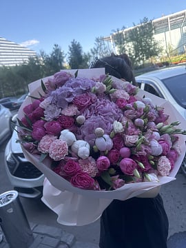 Сиреневое очарование с гортензией