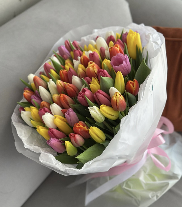 Fiery armful of spring aroma Fiery armful of spring aroma