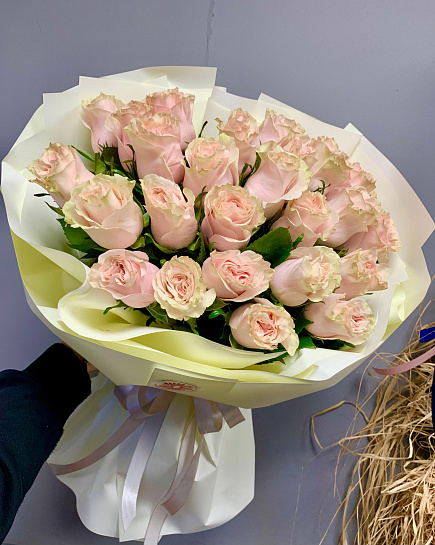 Розовый круглый букет средних роз with delivery to Almaty