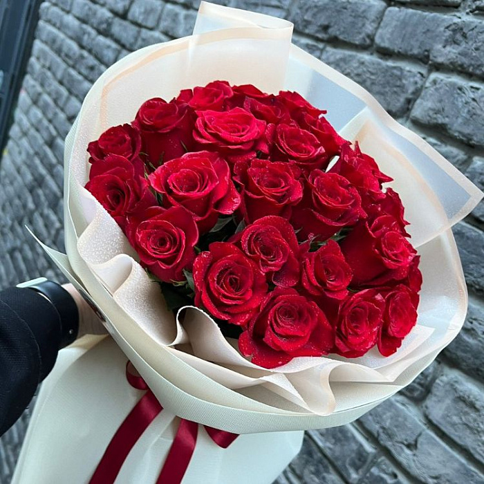 25 red roses 25 red roses