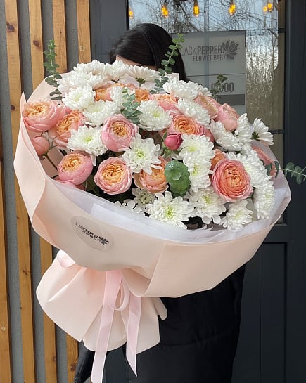 DESEO: Пионовидные розы и хризантемы with delivery to Almaty