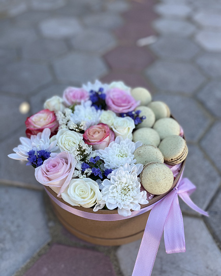 Delicate macarons with delivery to Kostanay.