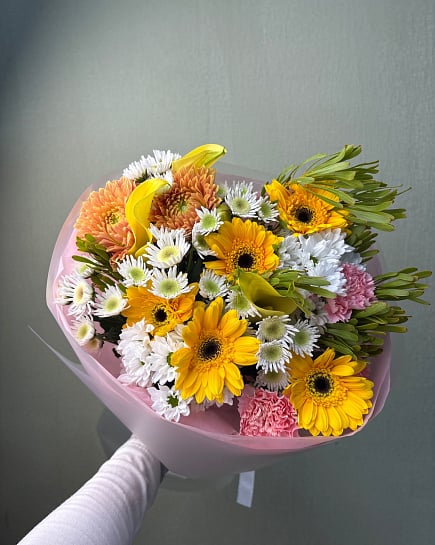 Солнечный микс с герберами и каллами with delivery to Astana