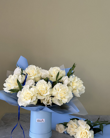 Bouquet of Snow-white composition of roses and lisianthus flowers delivered to Shymkent
