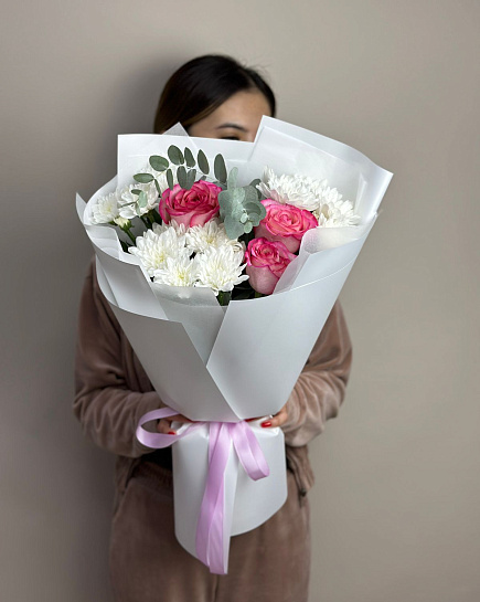 Bouquet of Bouquet compliment flowers delivered to Astana