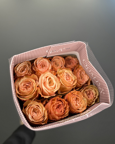 Roses in a pack of 25 pcs (to the florist's taste) with delivery to Almaty