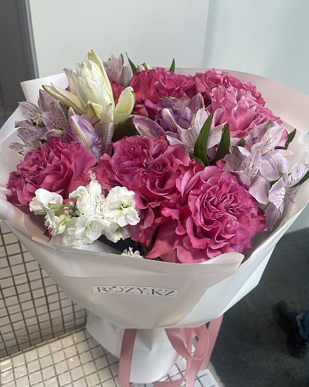 Розовое очарование с пионовидными розами с доставкой по Астане