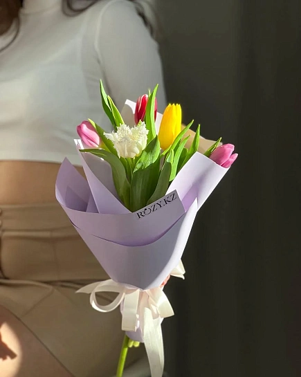 Микс букет из 5 тюльпанов  с доставкой по Астане