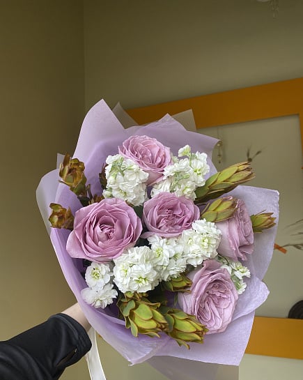 Сиреневый шарм с пионовидными розами с доставкой по Астане