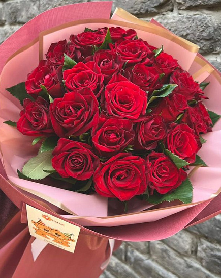 Bouquet of 25 red roses with delivery to Almaty