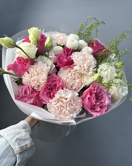 Романтичный микс из пионовидных роз и эустомы с доставкой по Астане
