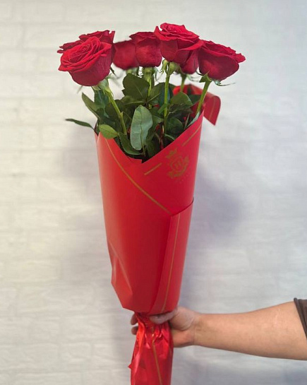 Букет из 9 высоких красных роз  с доставкой по Алматы