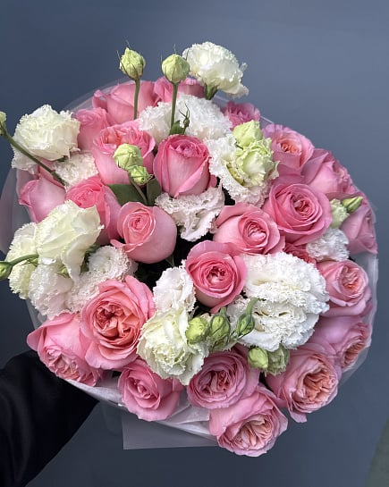Романтичный микс из пионовидных роз и эустомы с доставкой по Астане