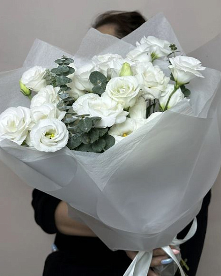 Bouquet of 7 branches of white lisianthus with delivery to Almaty