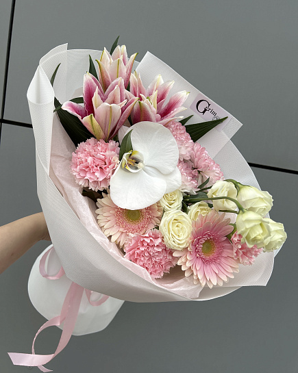 Assembled bouquet with delivery to Astana