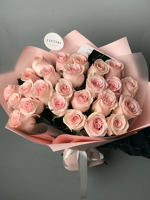 Букет цветов из 25 роз (на вкус флориста) 