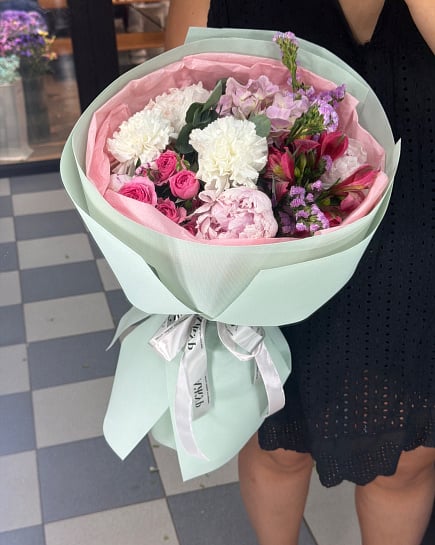 Розовое очарование с пионовидными розами with delivery to Astana