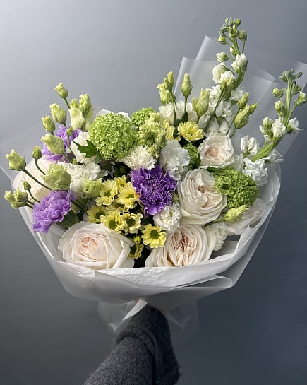 Весенняя палитра с пионовидными розами с доставкой по Астане