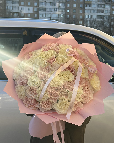 Bouquet of Mondial XXL flowers delivered to Astana