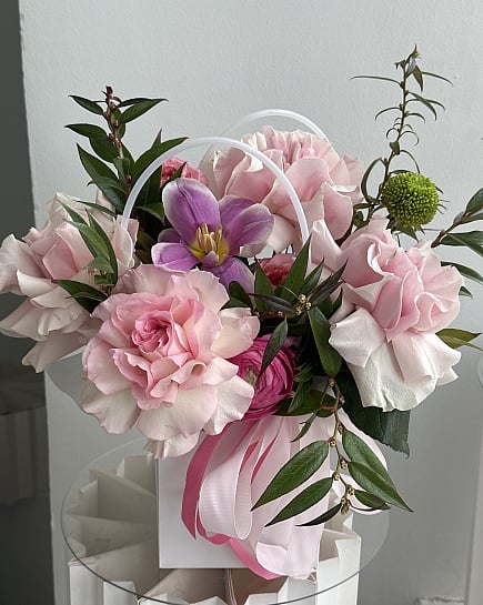 Розовое очарование с пионовидными розами с доставкой по Астане