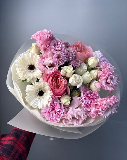 Зефирное очарование с пионовидными розами с доставкой по Астане