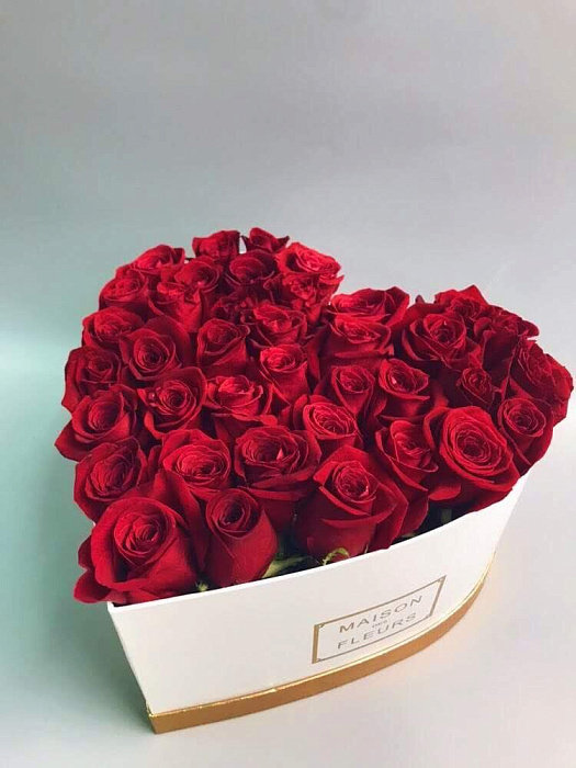 Chic box with roses