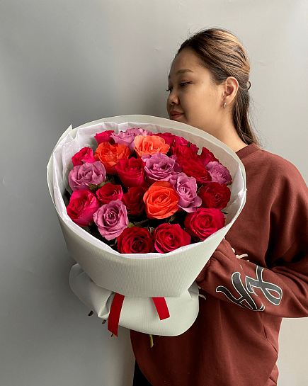 Bouquet of 25 roses mix 40-50cm in a round shape flowers delivered to Astana