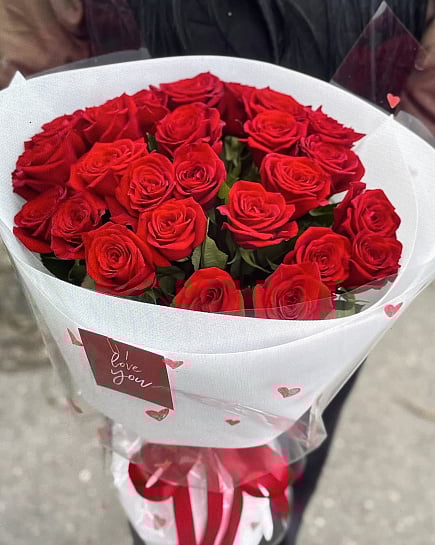 Классический букет красных роз с доставкой по Павлодаре